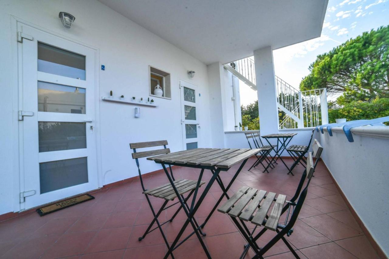 La Caletta Bed And Breakfast Torre Santa Sabina Exterior photo