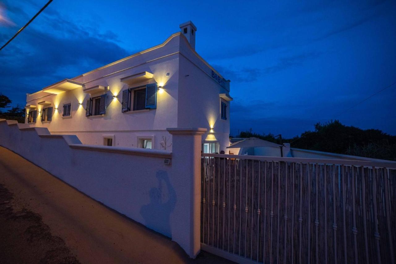 La Caletta Bed And Breakfast Torre Santa Sabina Exterior photo